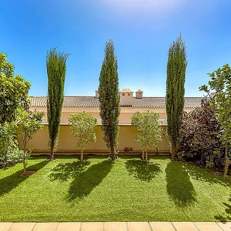 Garden View La Arena Apartment